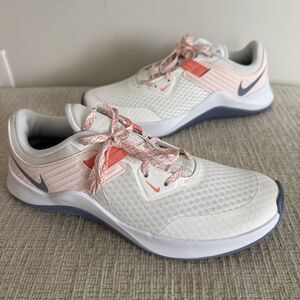 Size Women 8.5 - Nike MC Trainer White Crimson Bliss Cu3584100
